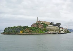 San Francisco Alcatraz App Guided Tour with Cruise and Jail House
