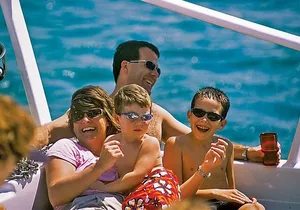 Montego Bay Catamaran: Explore Reefs with Drinks & Live Music