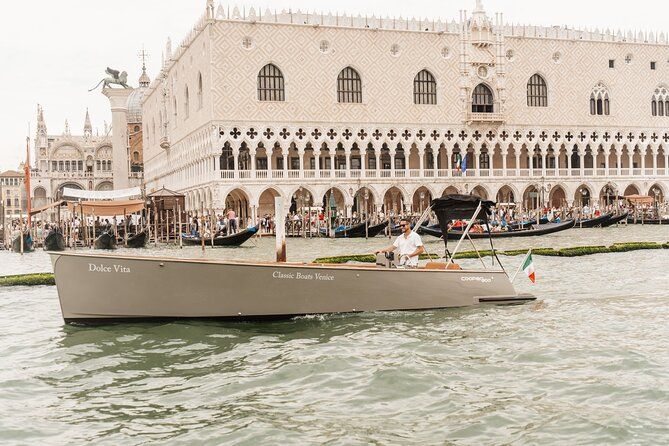 Cooper Dolce Vita Private Venetian Lagoon boat tour (4 hours)