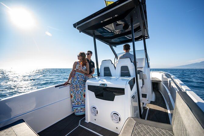 Private Capri Full Day Tour with a Protagon 25ft