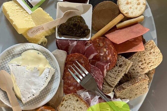 HUNTER VALLEY CHEESEBOARD TASTING - select your favourite cheeses