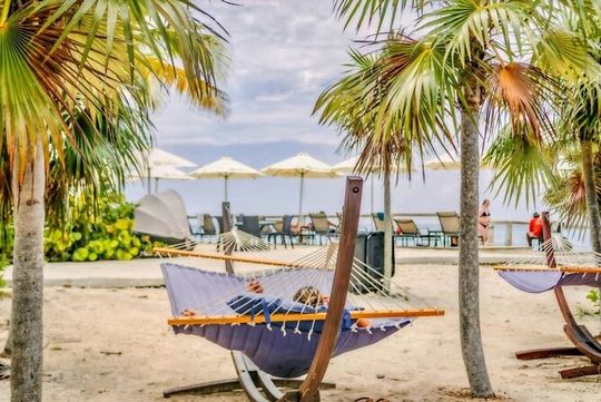 Nassau: Rose Island Perfect Beach Day Group Getaway