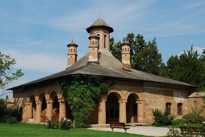 Discover Dracula's Tomb and Mogosoaia Palace - Private Tour from Bucharest