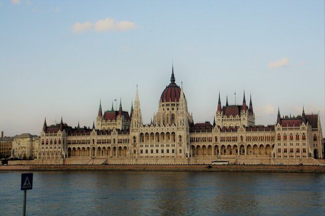 Daytrip to Budapest from Vienna - Private (Transfers & HD Licenced Guide)