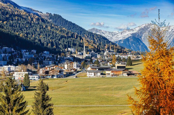 Davos Highlights: Culture, Shopping Streets & Alpine Beauty