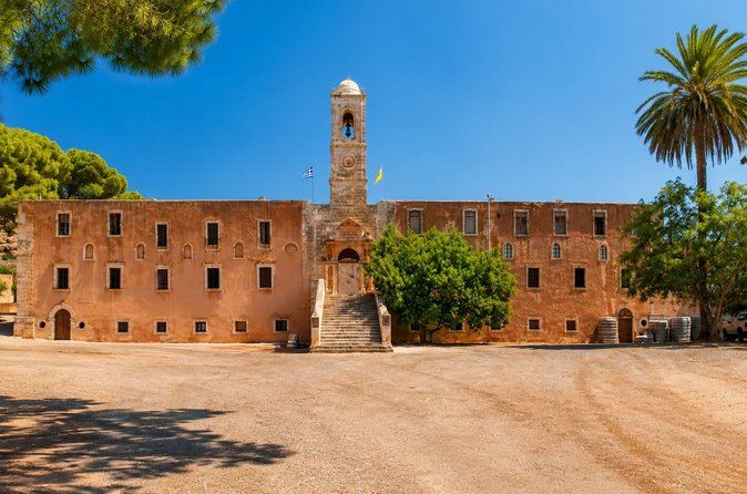 Chania Highlight Tour: Old Town, Monastery Wine Tasting & Beach