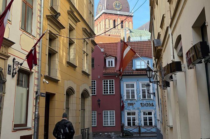 Riga Old Town Walking Tour: Stories and Legends ENG/DE/ESP
