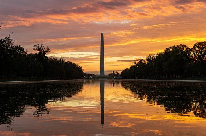 Monuments and Memorials Night Walking Tour