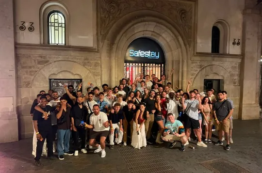 Barcelona Rooftop Party + Bar crawl with VIP Club Entry