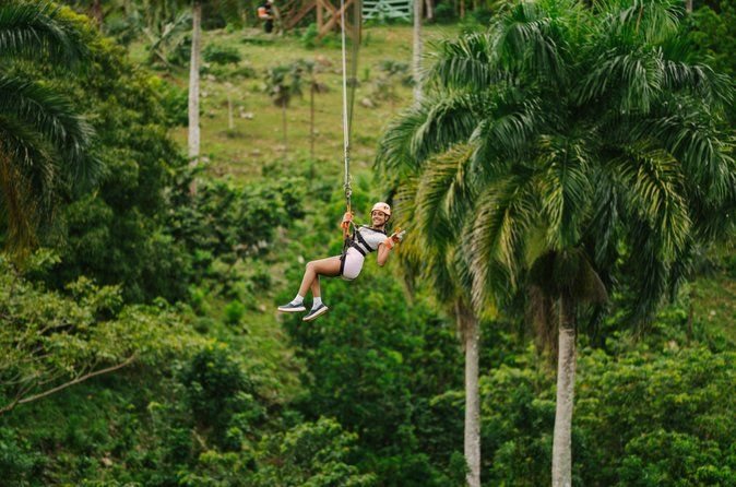 Punta Cana Zipline - 8 lines and a suspenseful hanging bridge