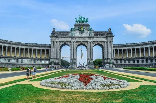 Full day private sightseeing tour to Brussels from Amsterdam