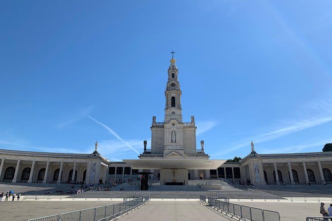 Fatima, Battle, Nazareth and Obidos - Full Day Private Tour