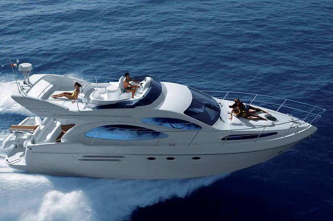 Luxury Boat Experience: 1h Cruise with Lunch or Dinner for Two