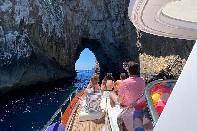 Exploring Capri Secret Gems by Private Boat with Local Skipper