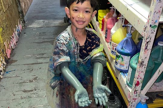 Splatter Art Paint Studio Experience in Hawaii