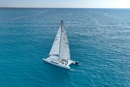 2 in 1 Catamaran to Isla Mujeres Tour from Cancun with Open Bar