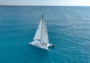 2 EN 1 Isla Mujeres Catamaran with Open Bar from Cancun