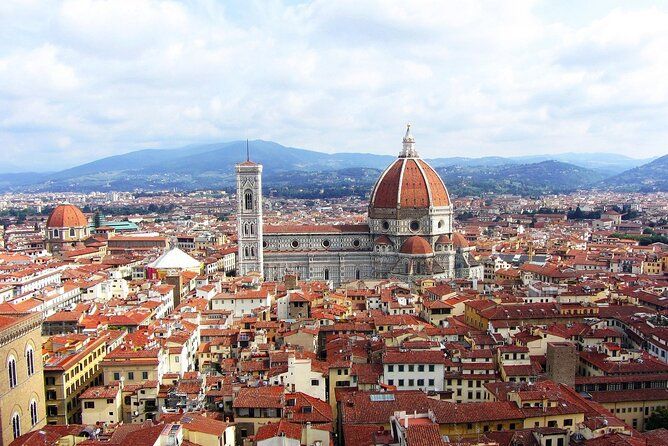 Duomo Cathedral Fast Track Tour & optional Brunelleschi's Dome
