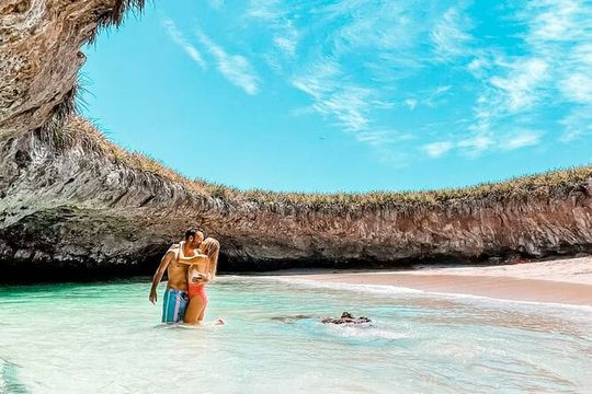 Meet the Famous Hidden Beach by Speedboat with Snorkeling