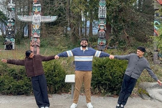 Stanley Park Tour:VIP Car–Small Group,Affordable,Valuable,Comfort