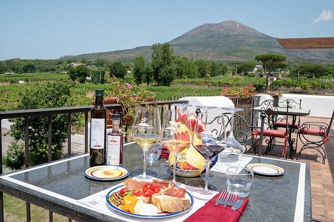 Shared Tour Pompeii Excavations And Wine Tasting And Lunch