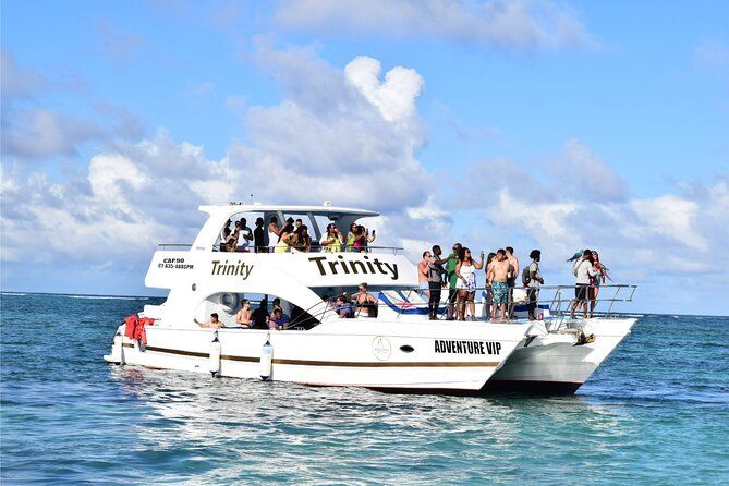Punta Cana Catamaran: Nonstop Spring Break Party Experience