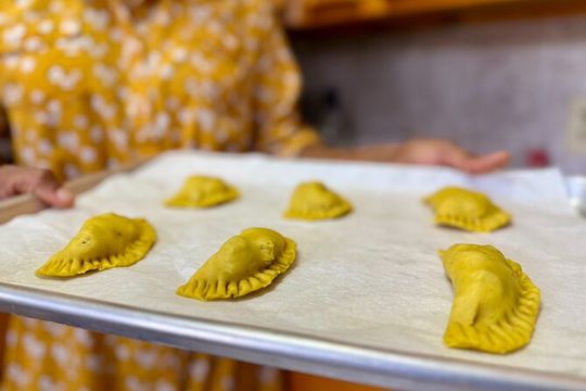 Private Bahamian Baking Class and Transfers with Chef Gabbi