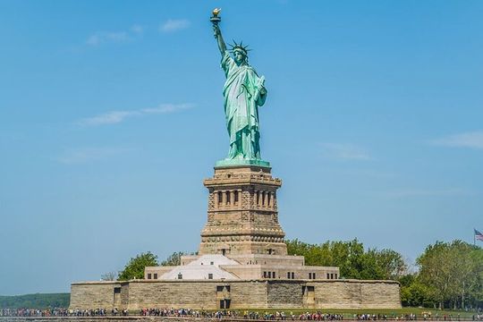 New York Main Attractions Tour with City Bus & Subway!