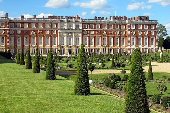Visit Hampton Court Palace Experience with Private Chauffeur