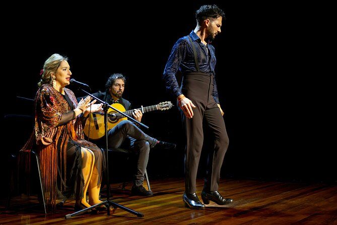 Jerez: Private Party with Wine Tasting, Dinner, and Flamenco Show