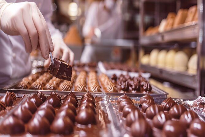 Lausanne: Chocolate Tasting and Walking Tour with a Local