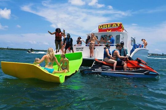 3 Hour Party Boat Jet ski Banana Tube and open bar in Miami