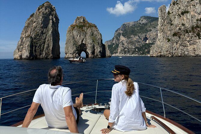 Private Boat Tour of Capri Island