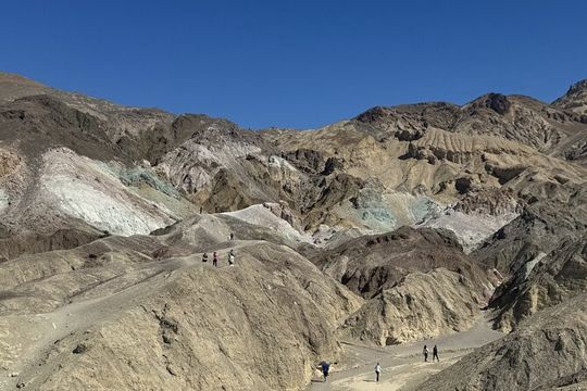 Death Valley, Seven Magic Mountains & Vegas Sign Tour