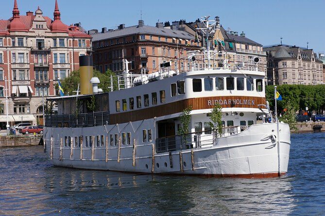 Stockholm: Archipelago Tour with live guide