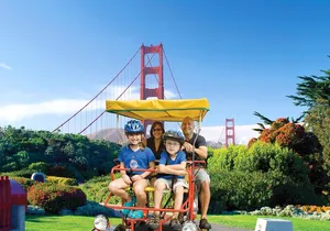 San Francisco: Surrey Ride Along the Scenic Marina Waterfront
