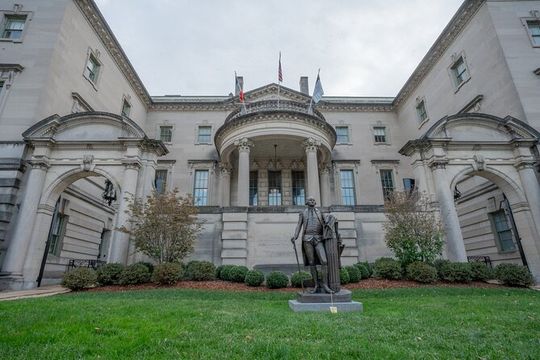 Dupont: Mansions of the Gilded Age Walking Tour 8ppl Max