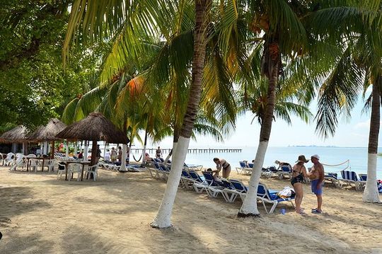 All-Inclusive Isla Mujeres Catamaran with Free Transportation