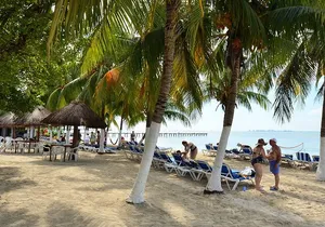 All-Inclusive Isla Mujeres Catamaran with Free Transportation