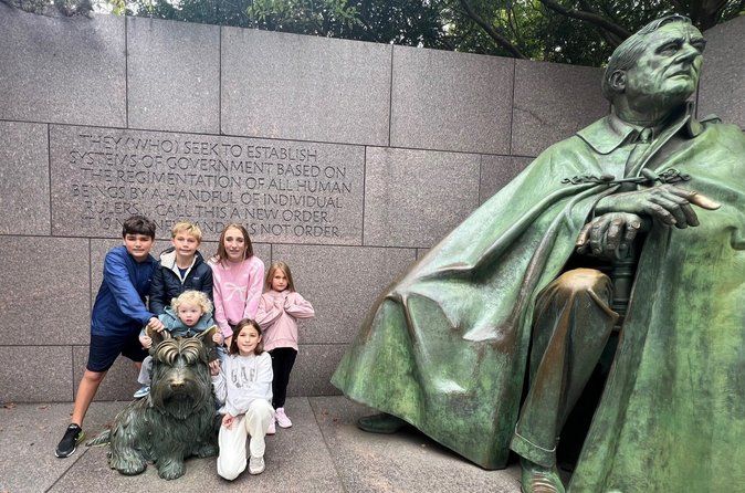 DC Monuments and Memorials Day Tour