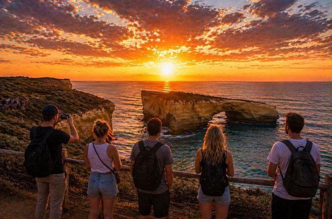 Great Ocean Road Discovery Tour-12 Apostles & Golden Hour Wonders