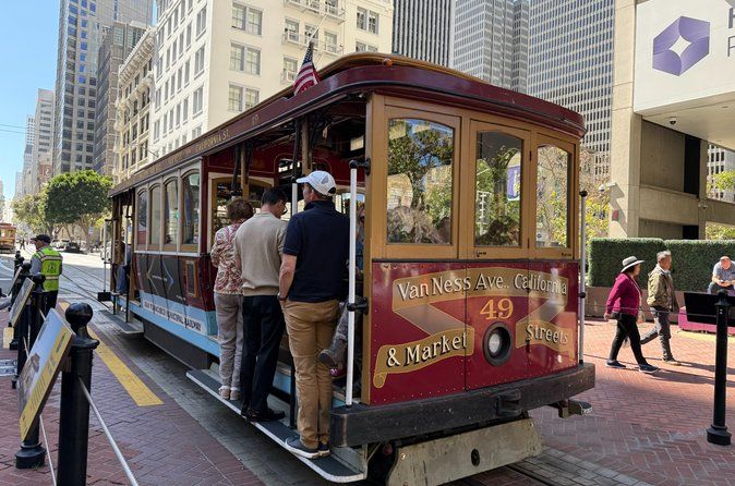 San Francisco in One Day: Small Group Cable Car and Walking Tour