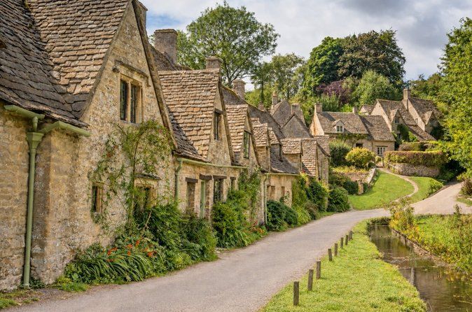 From London: Cotswolds Small-Group Tour with Bibury & Bourton