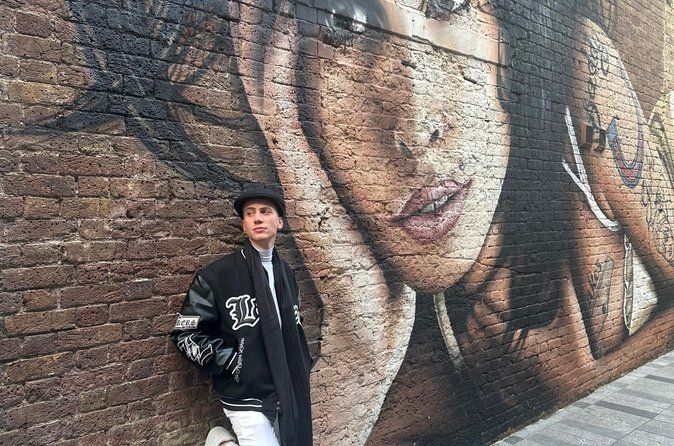 London - Amy Winehouse Camden Walking Tour