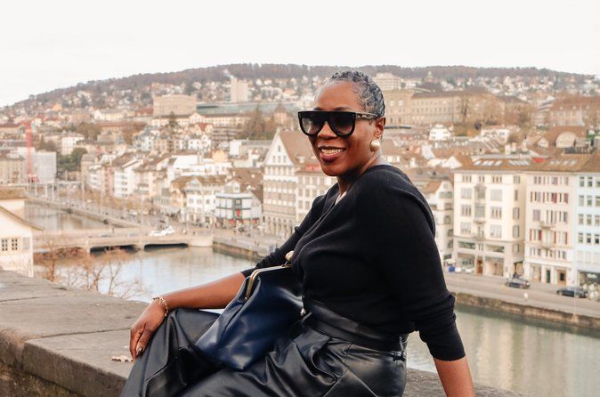 Zurich Private Walking Tour with Photoshoot Experience