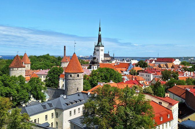Discover Tallinn Old Town a Photography Walk