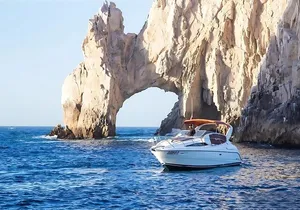 Cabo Private Yacht Cruise to El Arco with Snorkeling Adventure