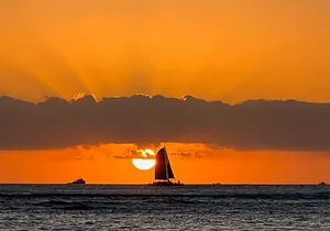 Sunset Cruise Waikiki - Golden Hour Cocktail Cruise