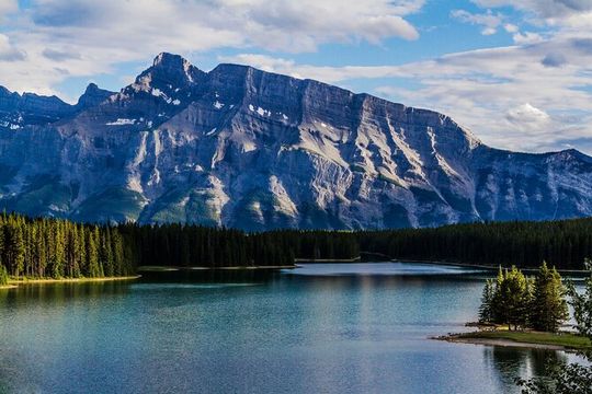 Banff: Private Guided Nature Walk - 2H