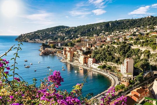 Explore Nice in 60 minutes with a Local